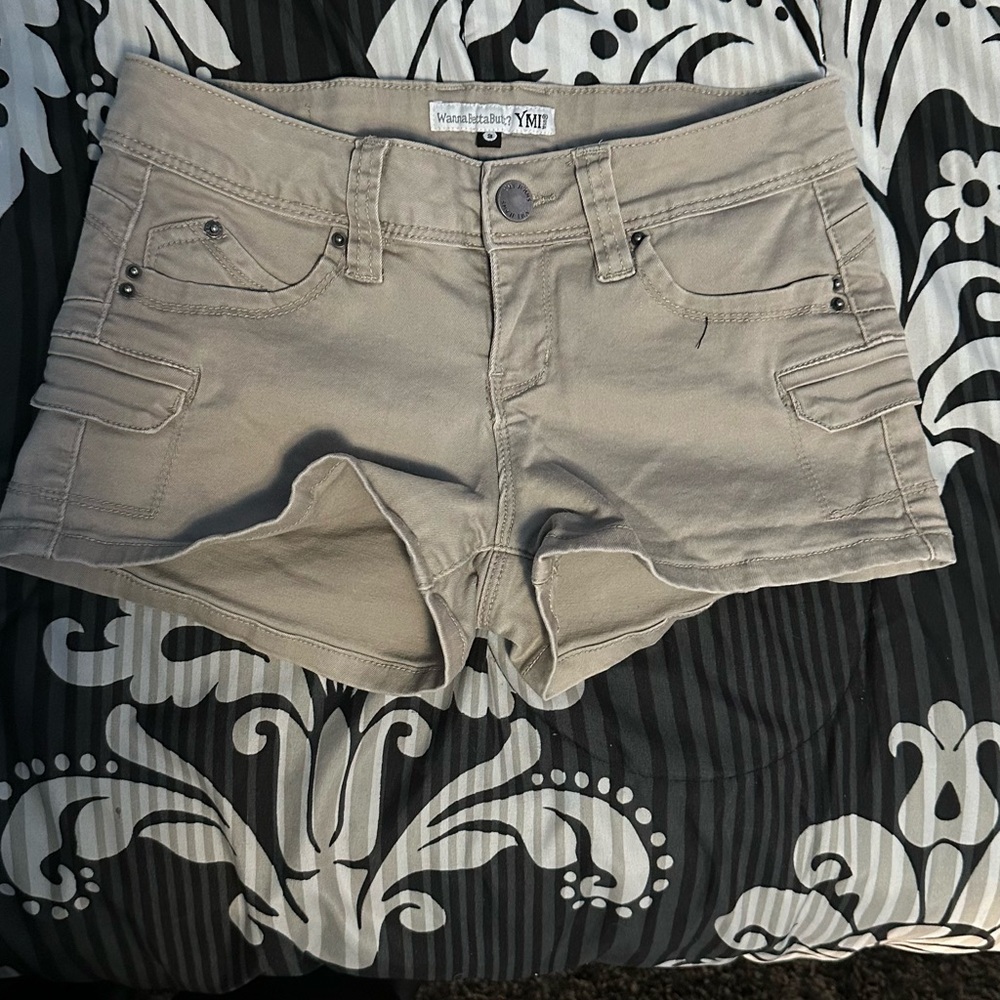 YMI Tan Low-Rise Jean Cargo Shorts